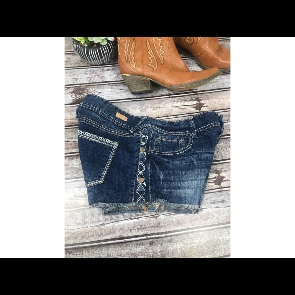 Red Camel, medium shorts size 7 - Picture 4 of 6